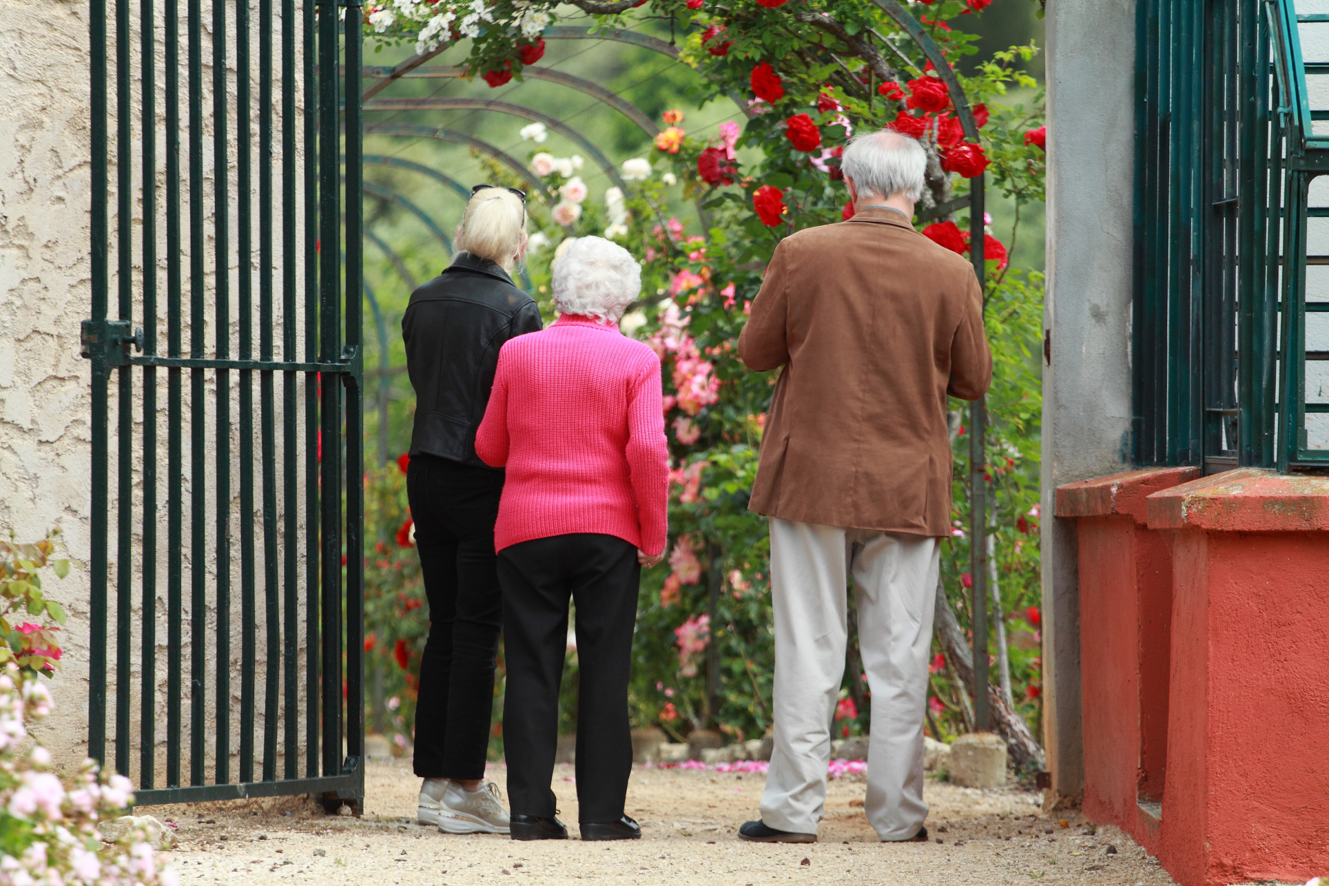 villa-eilenroc-cap-d'antibes-rose-gardens-open-day