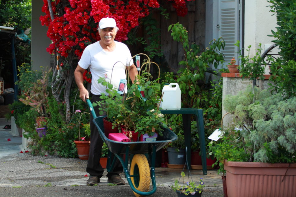 Abdullah, gardener for the Meilland Family. - I Love Cap d'Antibes 