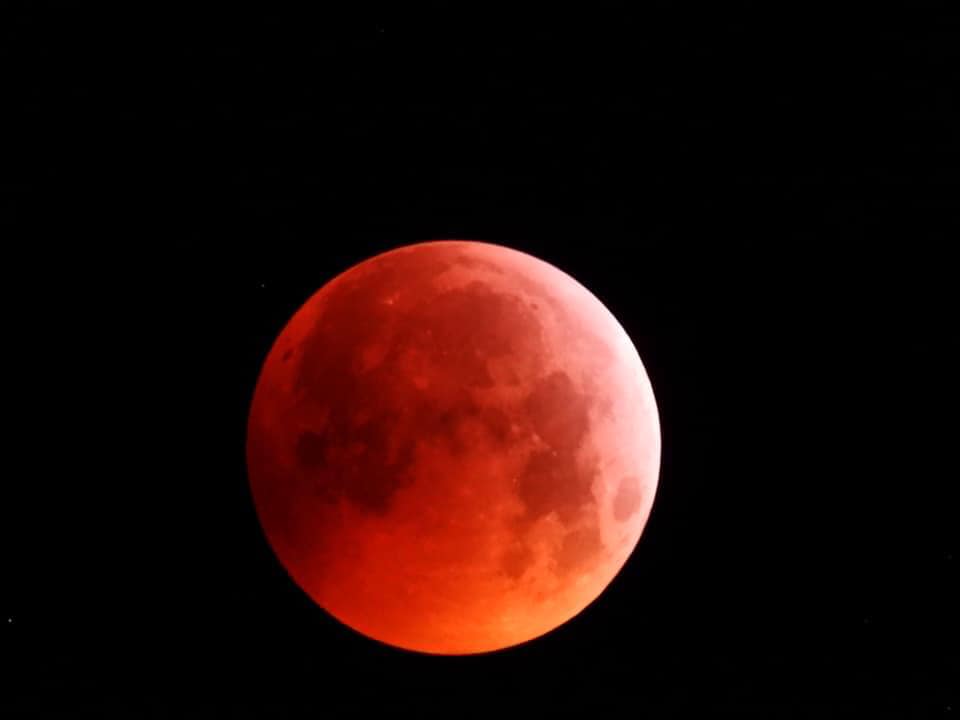 Red Moon 