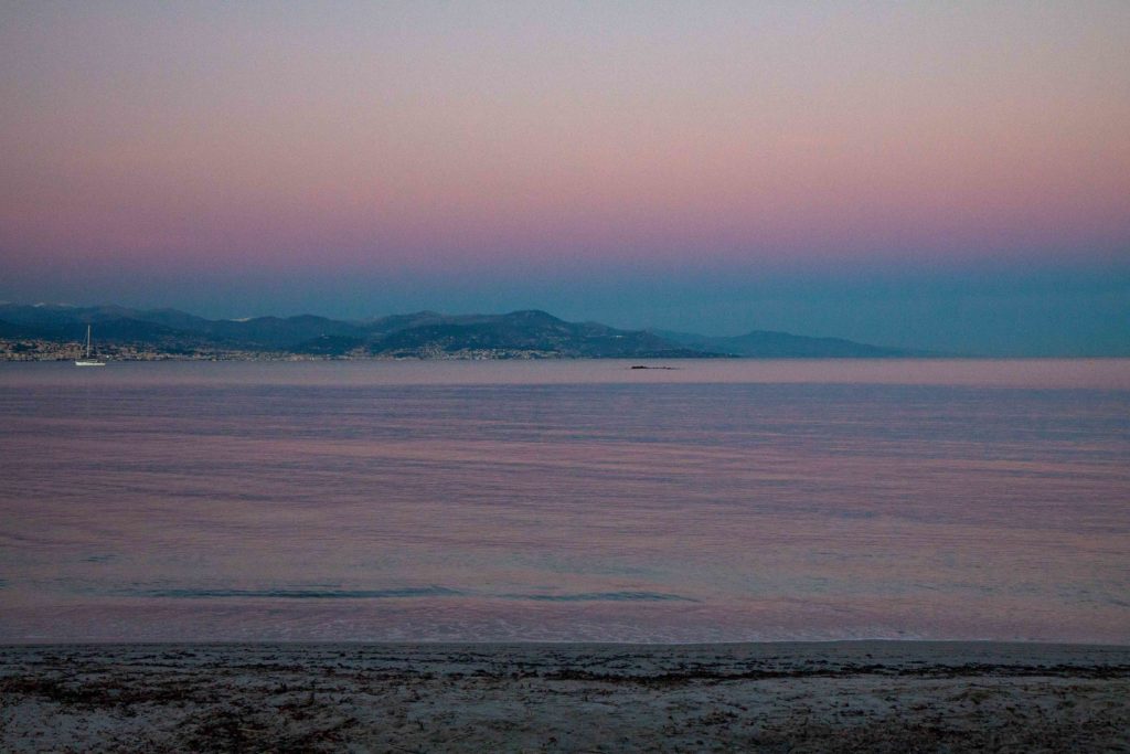 sunset plage salis cap d'antibes